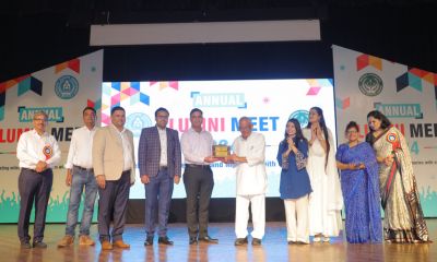 Presenting Prestigious Alumni Award