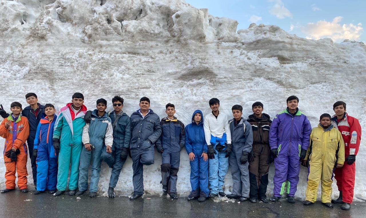 Bonding Over Group Lunch